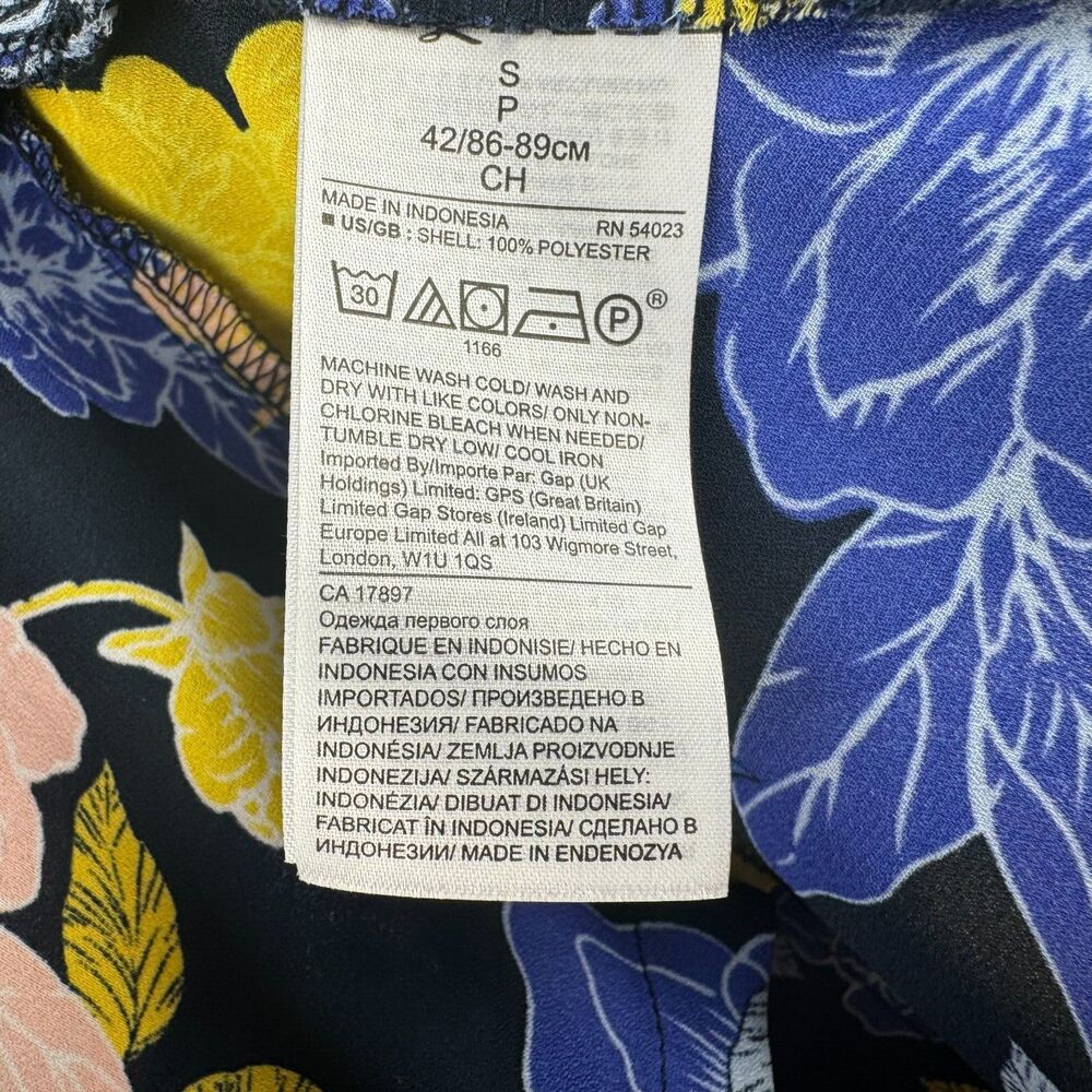 Banana Republic Wrap Blouse Sz S Black Floral Ruffle Design Cap Sleeve - Picture 11 of 13